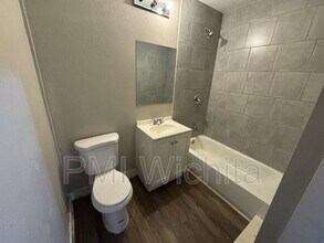 212 Main St in Augusta, KS - Building Photo - Building Photo