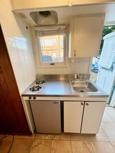 5075 Niagara Ave in San Diego, CA - Building Photo - Building Photo