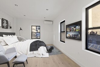 141 E 17th St in New York, NY - Building Photo - Interior Photo