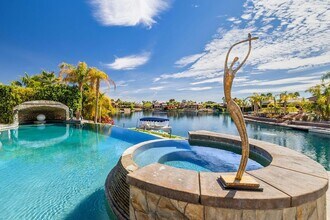 9 Via Santanella in Rancho Mirage, CA - Building Photo - Building Photo