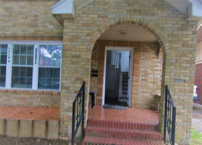 2218 Arbor St photo'