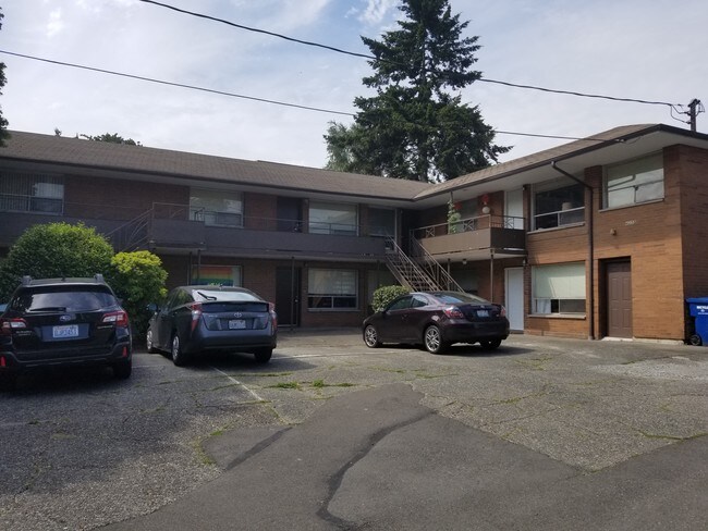 4255 Gilman Ave W, Unit 4 in Seattle, WA - Foto de edificio - Building Photo