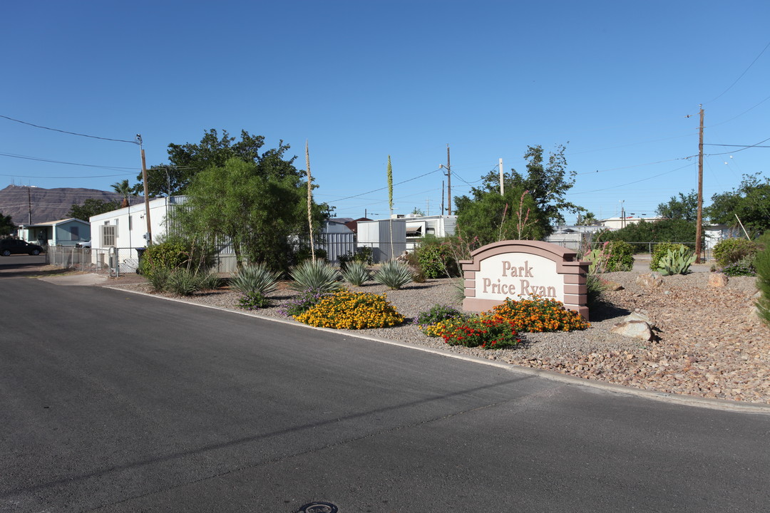 Price Ryan Trailer Park in Henderson, NV - Building Photo