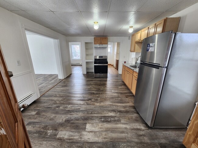 37 Watson St, Unit 2nd Floor