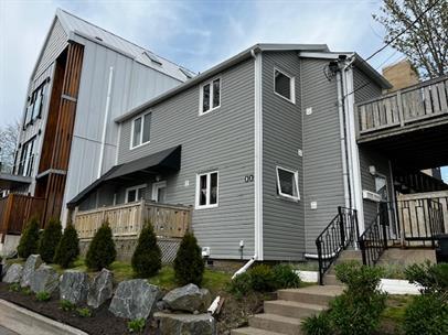 property at 11 Green St