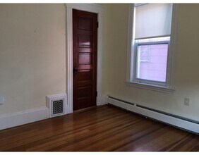 23 Park St-Unit -2 in Salem, MA - Building Photo - Building Photo