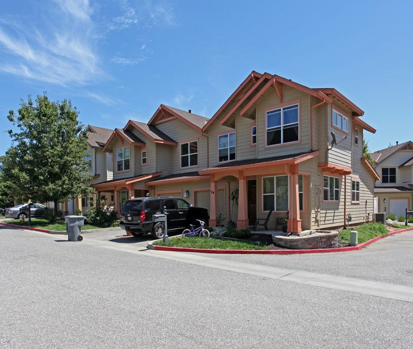 Atwood Village in Auburn, CA - Building Photo