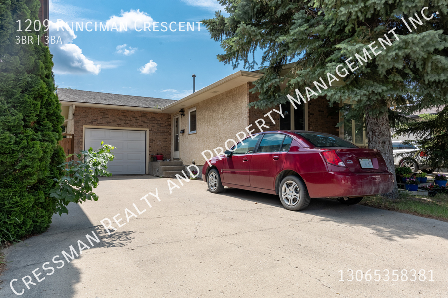 1209 Runciman Crescent in Regina, SK - Building Photo