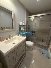 29 Darling St, Unit 1 in Boston, MA - Foto de edificio - Building Photo