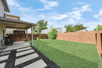 1917 Barrel Oak Dr in Houston, TX - Building Photo - Building Photo