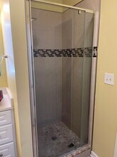 160 N 16th St, Unit 2nd floor in East Orange, NJ - Building Photo - Building Photo