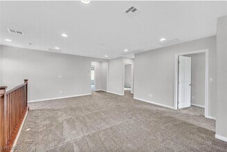 6506 Dolian Creek St in Las Vegas, NV - Building Photo - Building Photo