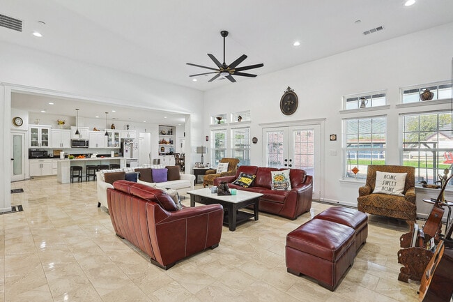 705 E Oates Rd in Garland, TX - Building Photo - Building Photo