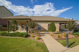 The Villas at Audubon Townhomes in Maumelle, AR - Foto de edificio - Building Photo