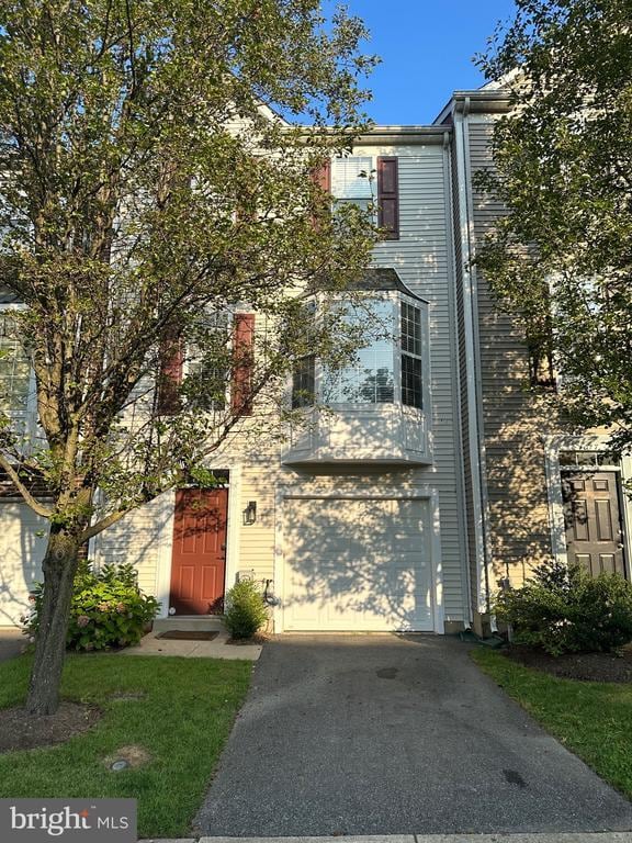 property at 1015 Chilmark Ct