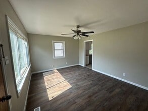 4413 Ashby Rd in St. Ann, MO - Building Photo - Building Photo