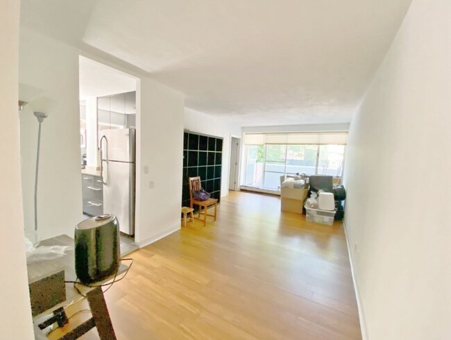 29 Concord Ave, Unit 207 in Cambridge, MA - Building Photo - Building Photo