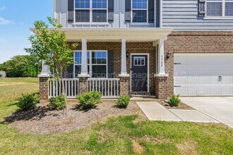 1362 Secrest Cmns Dr in Monroe, NC - Building Photo - Building Photo