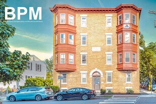 124 Berkshire St, Unit 4 in Cambridge, MA - Building Photo