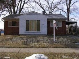 13001 Albany St in Oak Park, MI - Building Photo