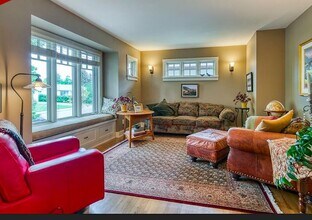 2831-2813 13 Ave NW in Calgary, AB - Building Photo - Building Photo