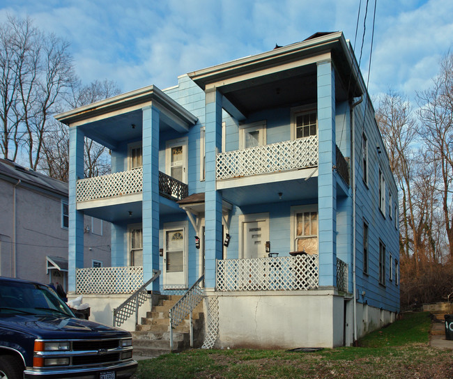 3073 Mentor Ave in Cincinnati, OH - Building Photo - Building Photo