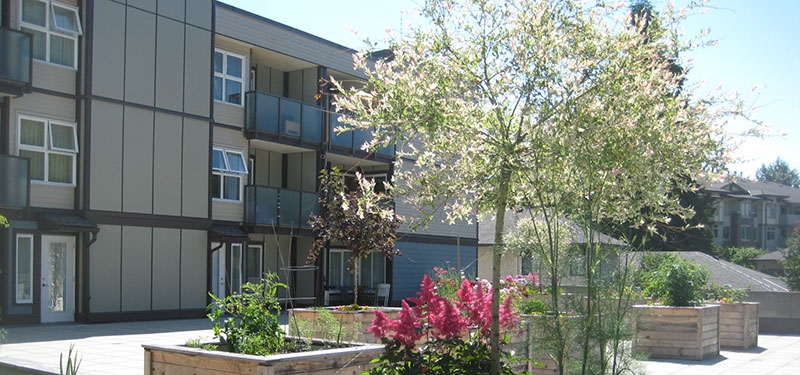 Guildford Glen in Surrey, BC - Building Photo