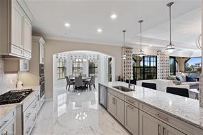 16387 Viansa Wy-Unit -202 in Naples, FL - Foto de edificio - Building Photo