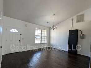 124 Bascom Ct in Greer, SC - Building Photo - Building Photo