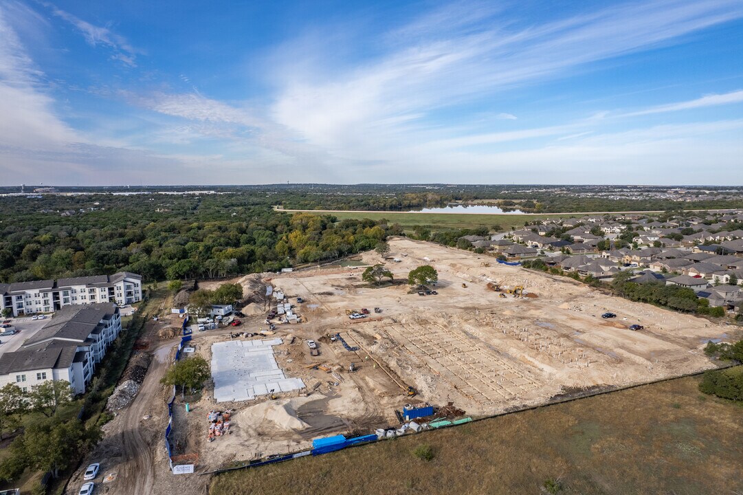 Oak House in Leander, TX - Building Photo