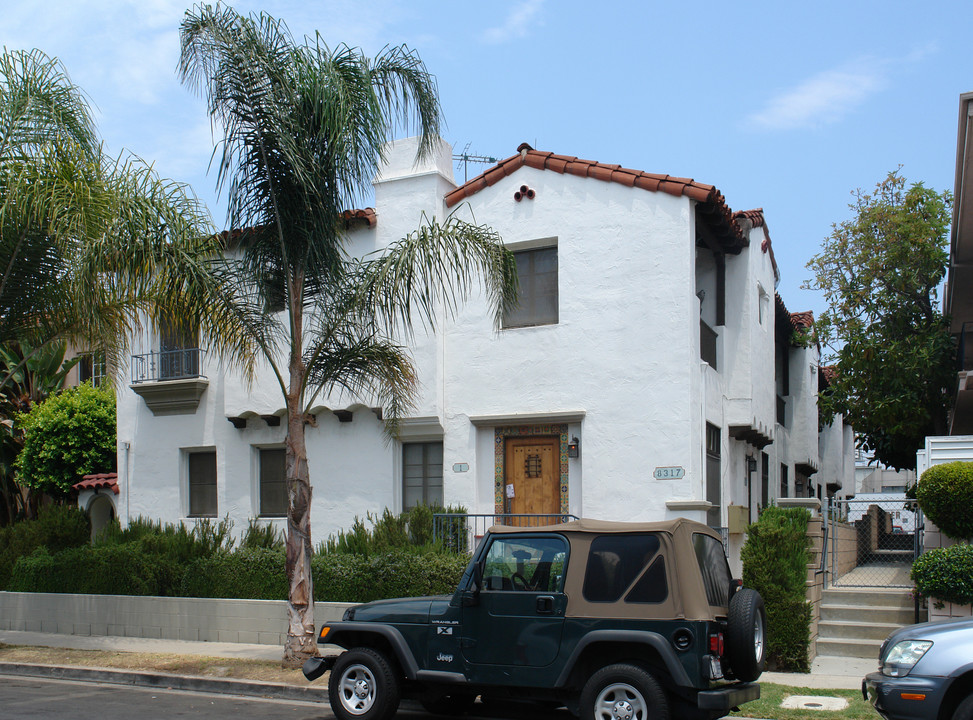 Vintage Apartments in West Hollywood, CA - Building Photo