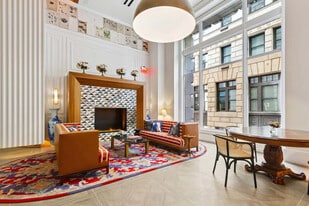 1 W 4th St in Cincinnati, OH - Building Photo