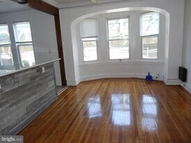 114 Levering St in Philadelphia, PA - Building Photo