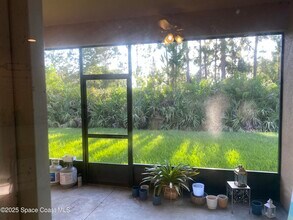 491 Easton Forest Cir SE in Palm Bay, FL - Building Photo - Building Photo