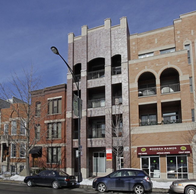 1136 W Diversey Pkwy