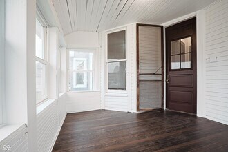 217 S Meridian St in Lebanon, IN - Foto de edificio - Building Photo