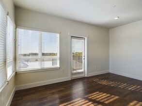 Hart Apartments in Clearfield, UT - Foto de edificio - Building Photo