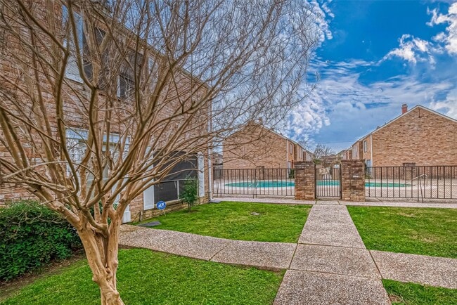 4212 Belle Park Dr in Houston, TX - Building Photo - Building Photo