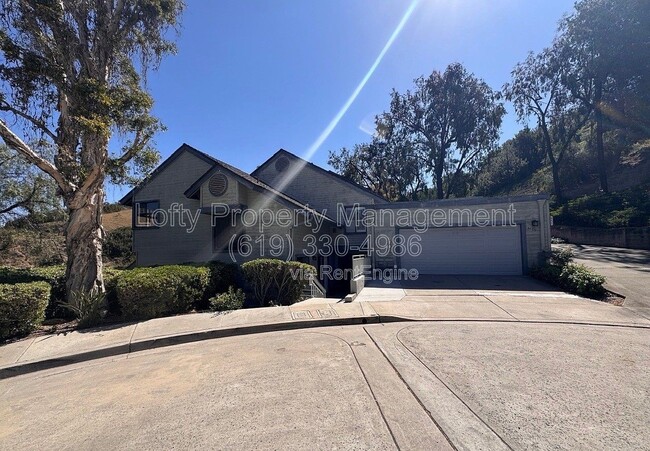 property at 4629 Villas Ct