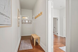 1 Oak St in Saratoga Springs, NY - Building Photo - Building Photo