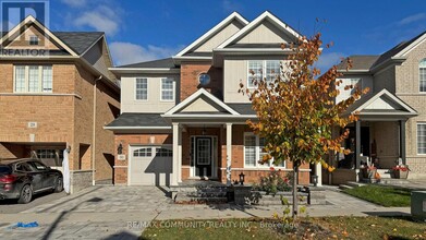 30 Raithby Cres in Ajax, ON - Building Photo - Building Photo