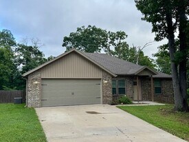 3 Plymouth Ln in Bella Vista, AR - Building Photo