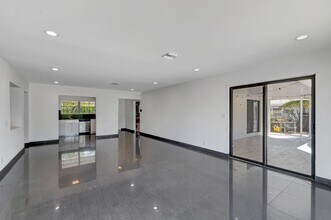 187 Duke Dr in Lake Worth Beach, FL - Building Photo - Building Photo