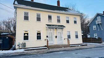 7 Charles St in Dover, NH - Building Photo