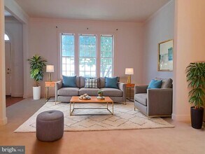 410 Robena Way in Rockville, MD - Building Photo - Building Photo