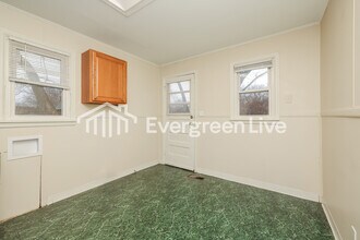 4555 Oakdell Ave in Dayton, OH - Building Photo - Building Photo