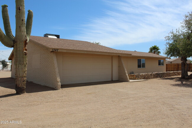 property at 1347 S Meridian Rd