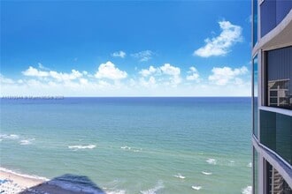 17201 Collins Ave in Sunny Isles Beach, FL - Building Photo - Building Photo