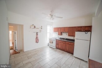 2422 Poplar St in Philadelphia, PA - Building Photo - Building Photo
