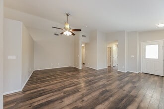 7918 W Adam Ave in Peoria, AZ - Building Photo - Building Photo
